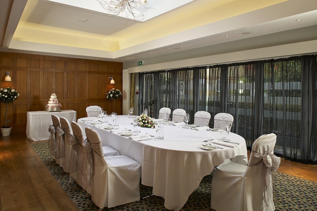 Mandolay Hotel גילדפורד מראה חיצוני תמונה